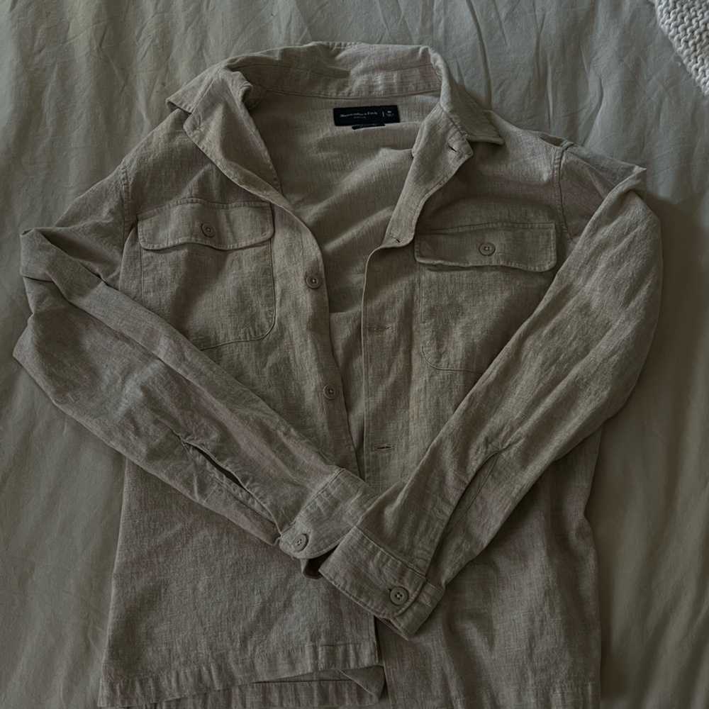 Men/womens Abercrombie linen shacket/button up